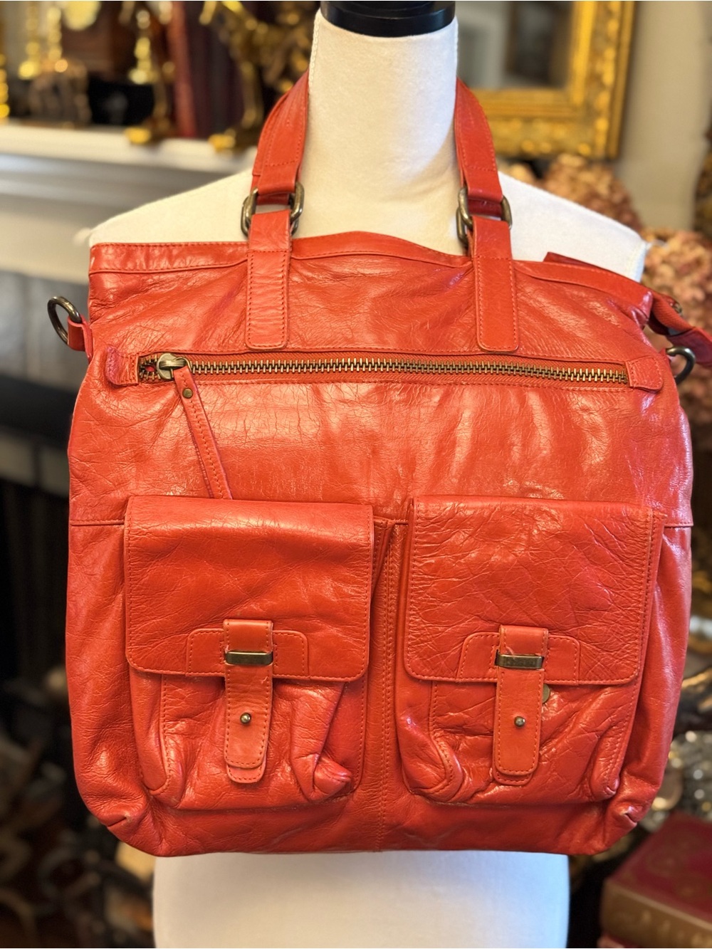 EUC LATICO Leather Tote Bag in Red - Stylish Everyday Carry.